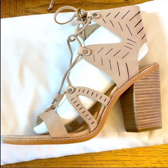 DOLCE VITA STRAPPY NUBUCK SANDALS.  NEW. - Picture 2 of 11